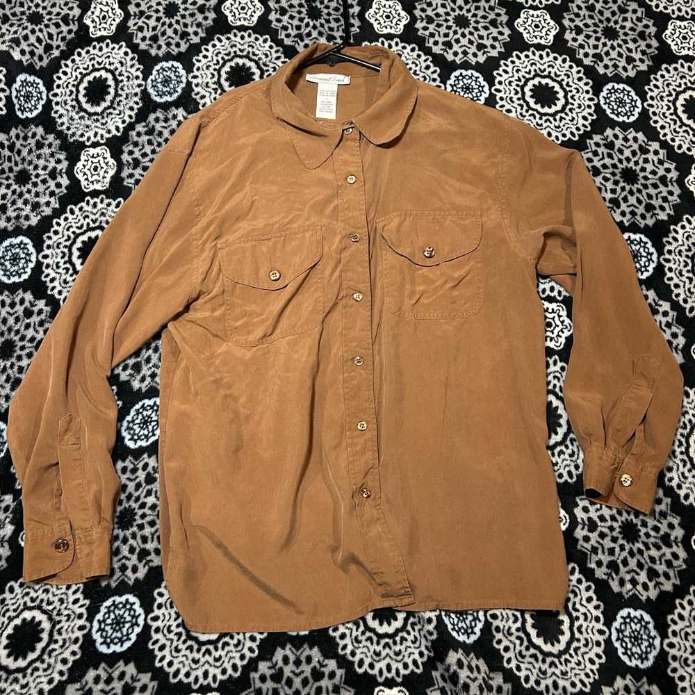 Ann and frank button down